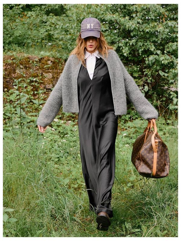 2507_10 Tia Zipper Jacket