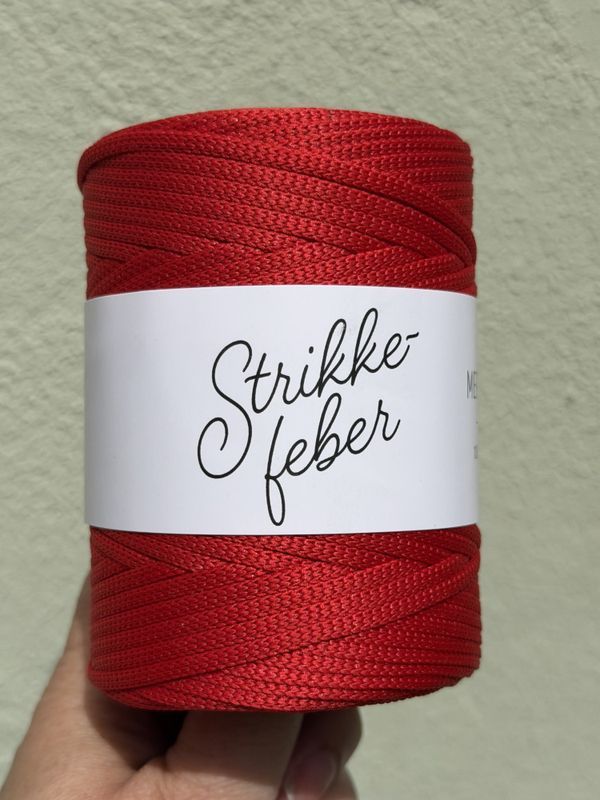 Mere Snor #07 ReallyReally Red